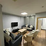 Modern Comfort Steps From Taksim * Estambul