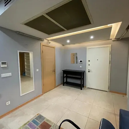 Modern Comfort Steps From Taksim Appartement Istanboel