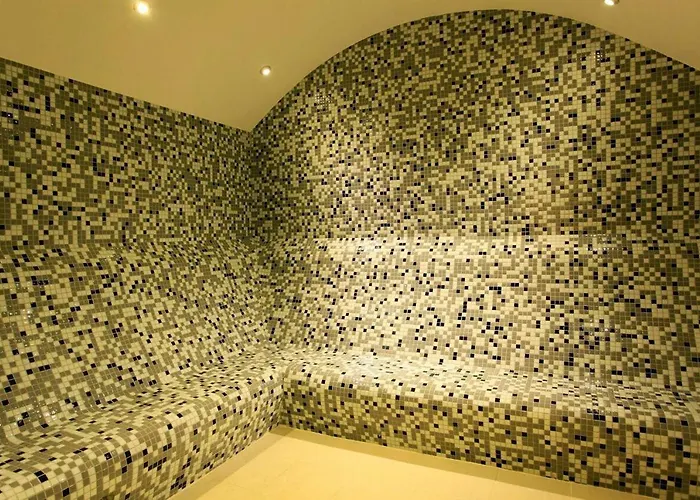 Apartment Modern Comfort Steps From Taksim