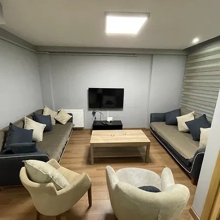 Modern Comfort Steps From Taksim Lägenhet