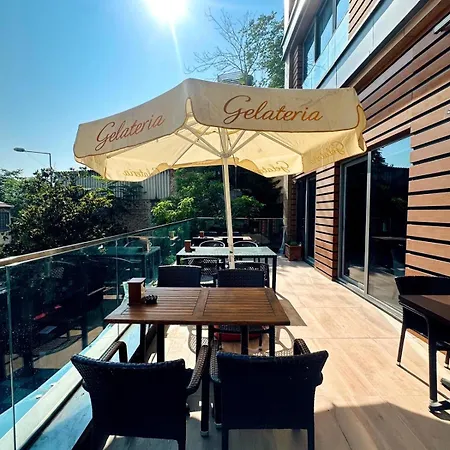 Modern Comfort Steps From Taksim *